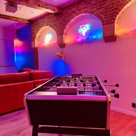 Semesterbostad Quartier General Des Gamers Arcade Terrasse